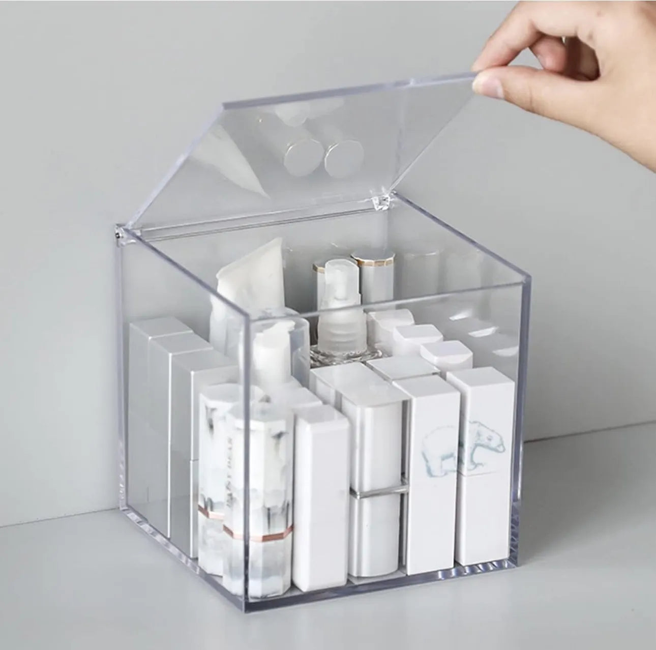 Boite de rangement en plexiglass