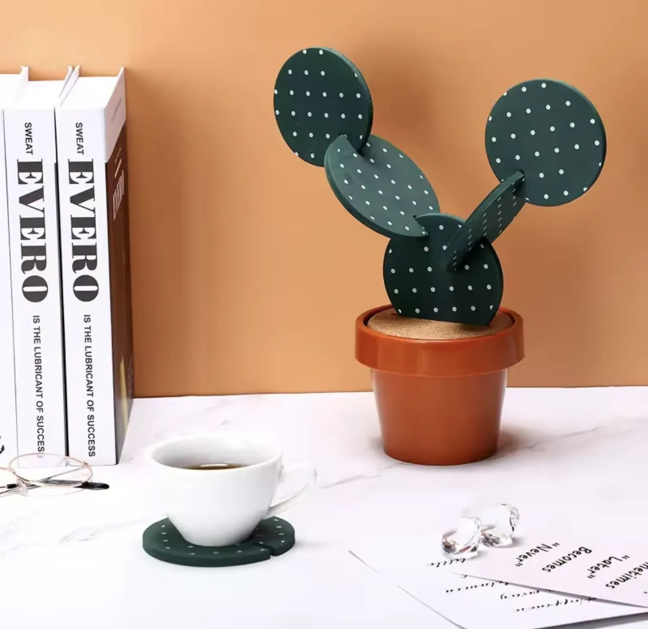 Lot de 6 sous tasses + support