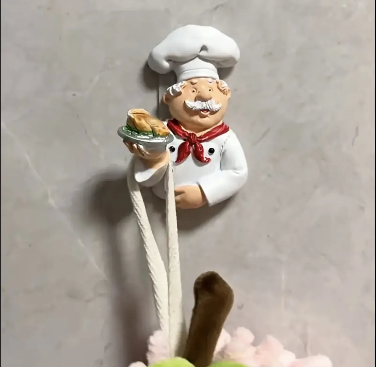 Accroche murale adhésive