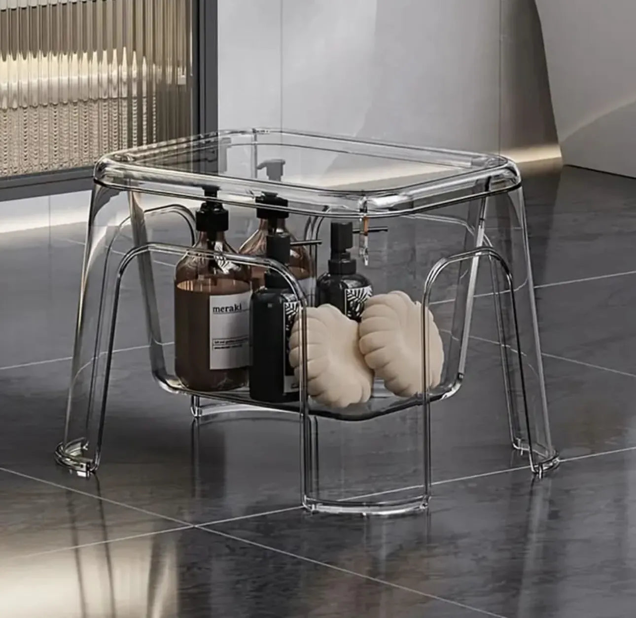 Tabouret en plexiglass
