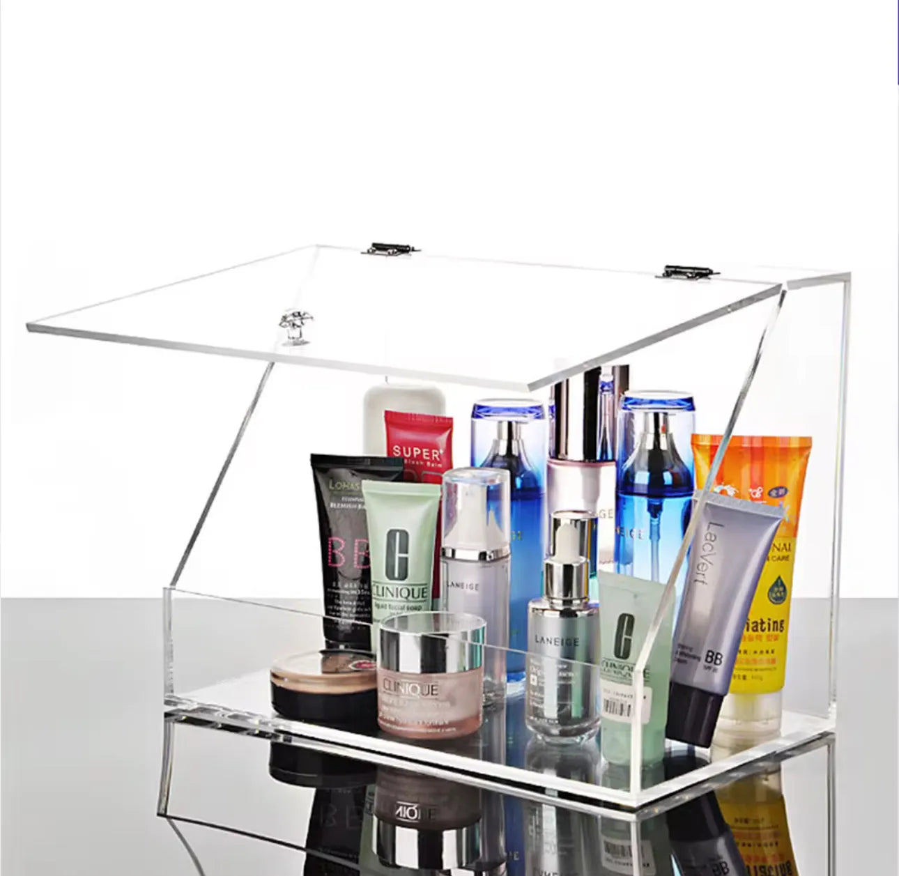 Boite de rangement en plexiglass