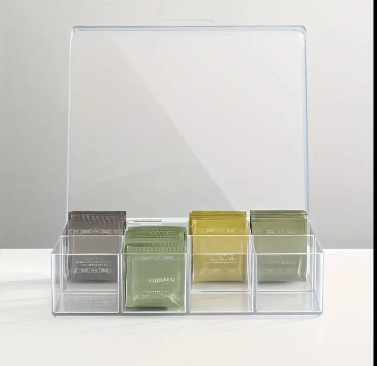 Boîte de rangement en plexiglass