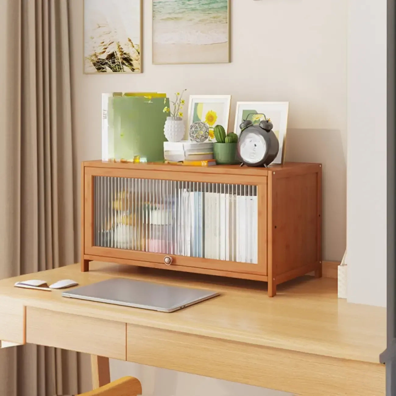 Meuble de rangement en bambou