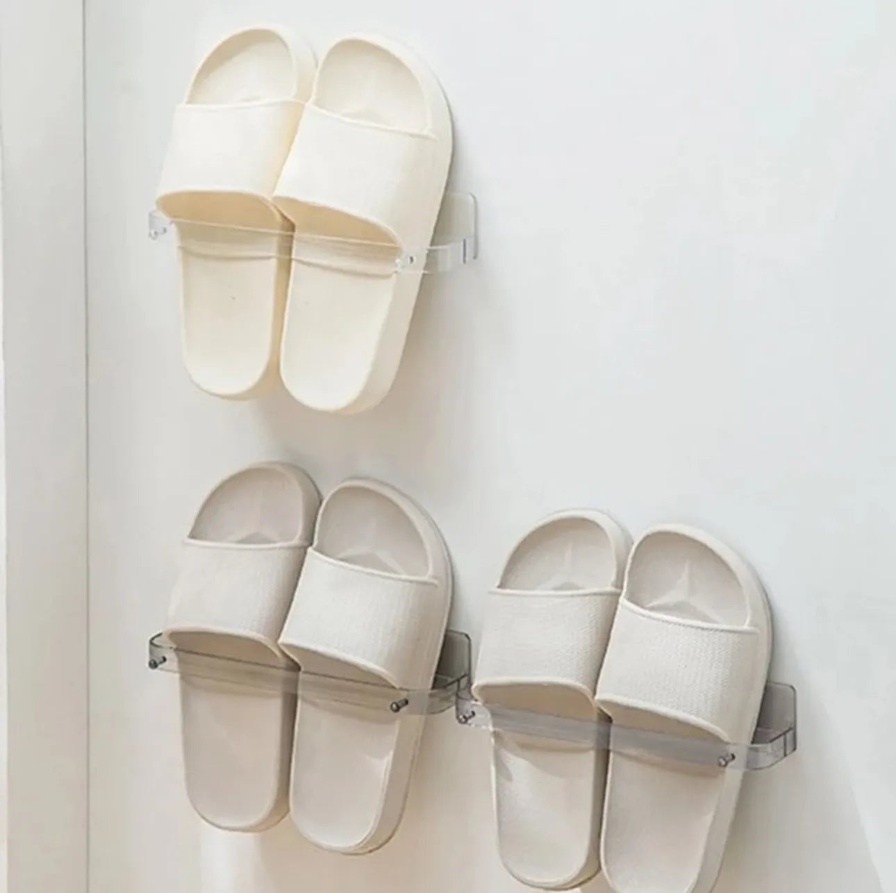 Organisateur pantoufles en plexiglass adhésif