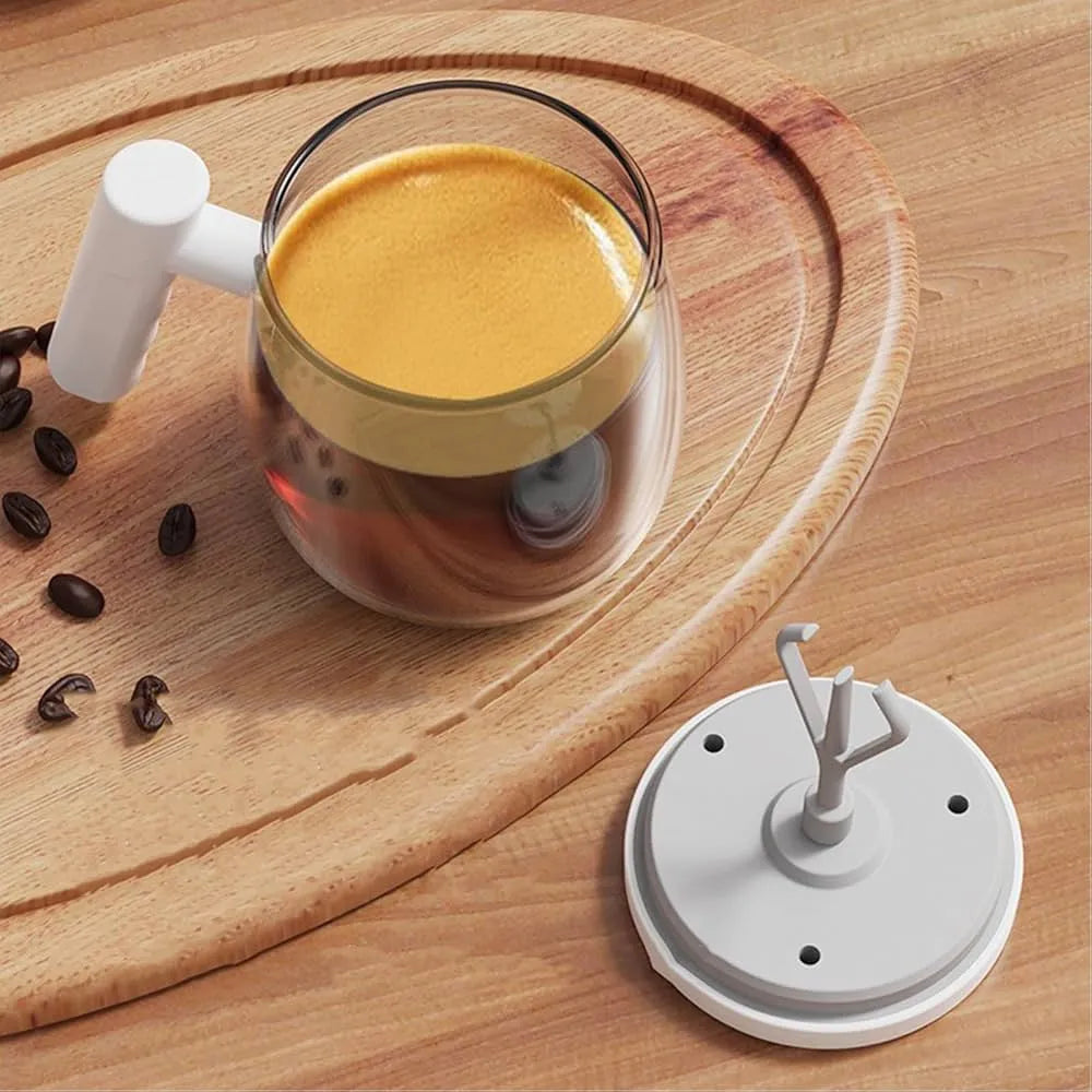 Tasse à agitation automatique