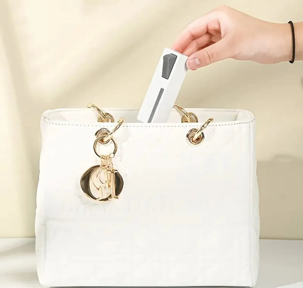 Distributeur de fil dentaire