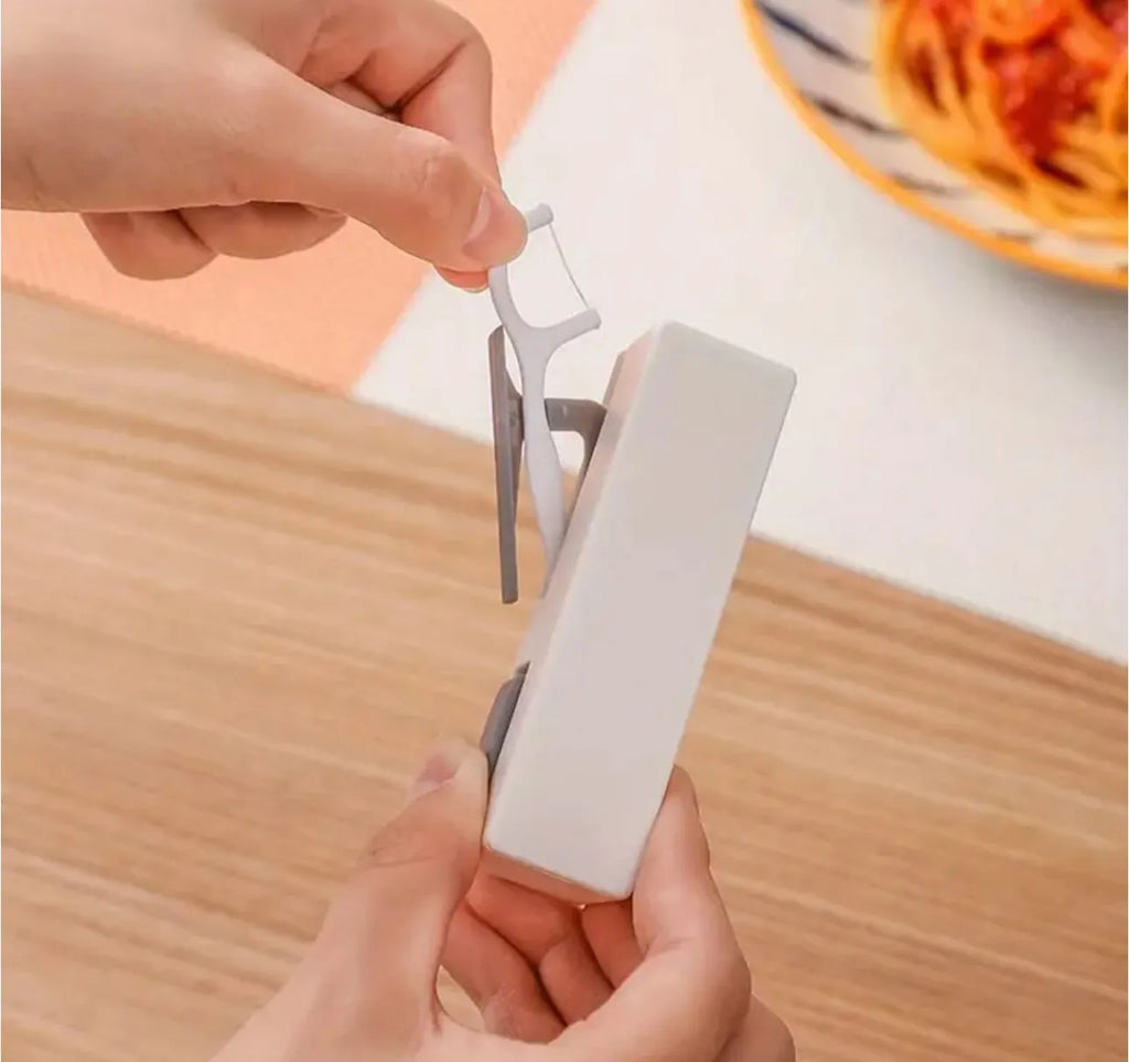 Distributeur de fil dentaire