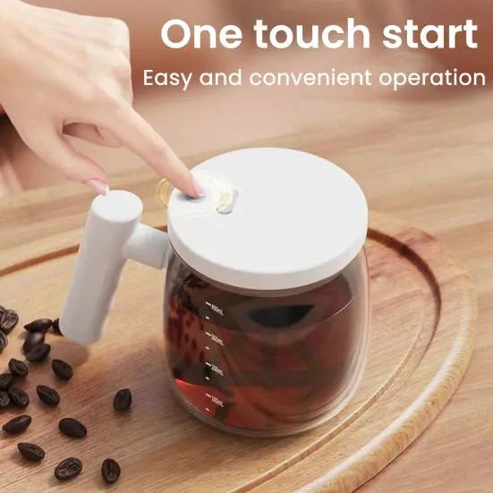 Tasse à agitation automatique