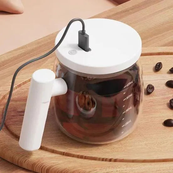 Tasse à agitation automatique