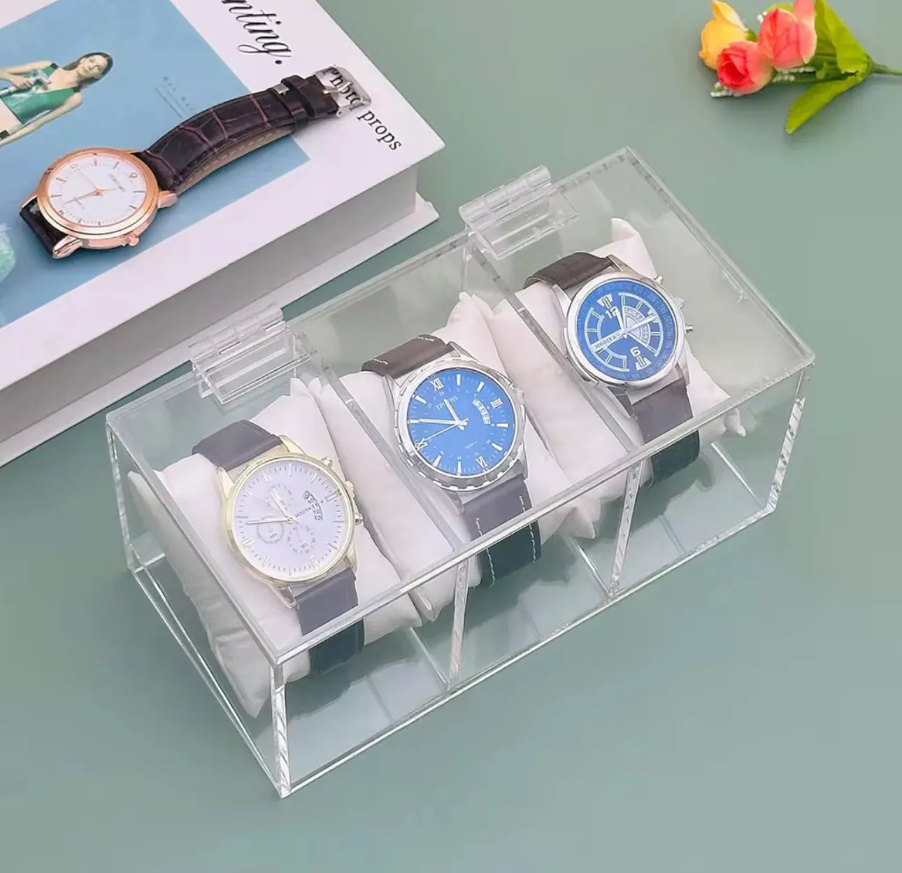 Boite à montres en plexiglass